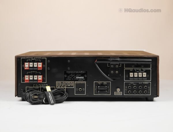 2qa0012_marantz_2245 White_12