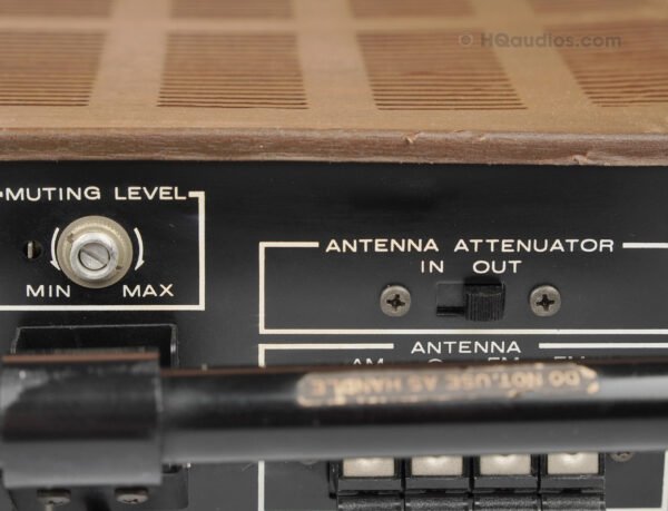 2qa0012_marantz_2245 White_16