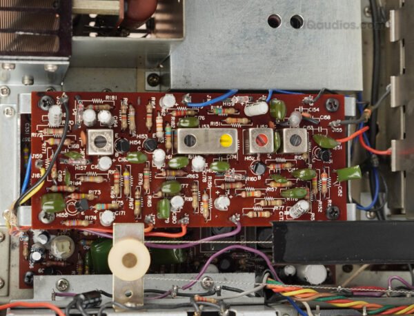 2qa0012_marantz_2245 White_2