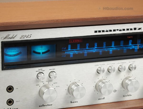 2qa0012_marantz_2245 White_21