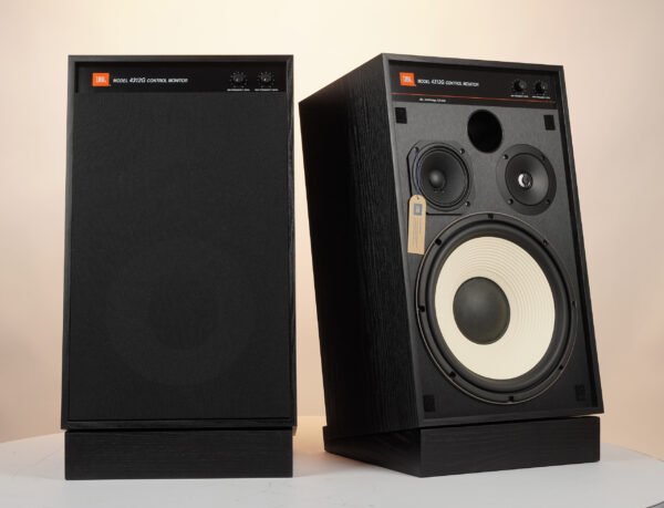 2qe0102_jbl_4312g_thuml