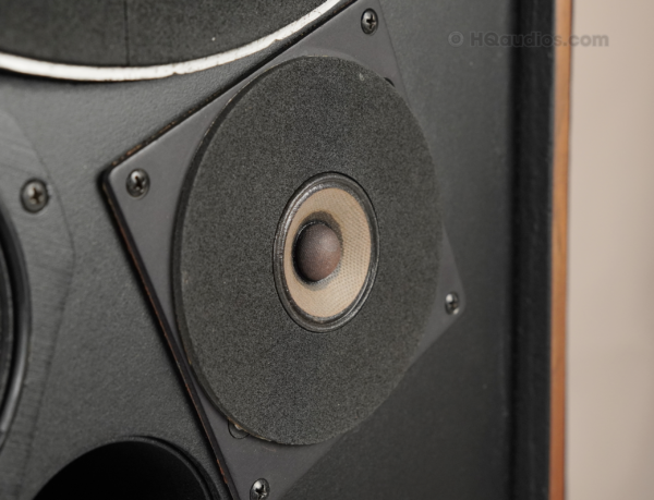 2qe0115_jbl_4311b_16