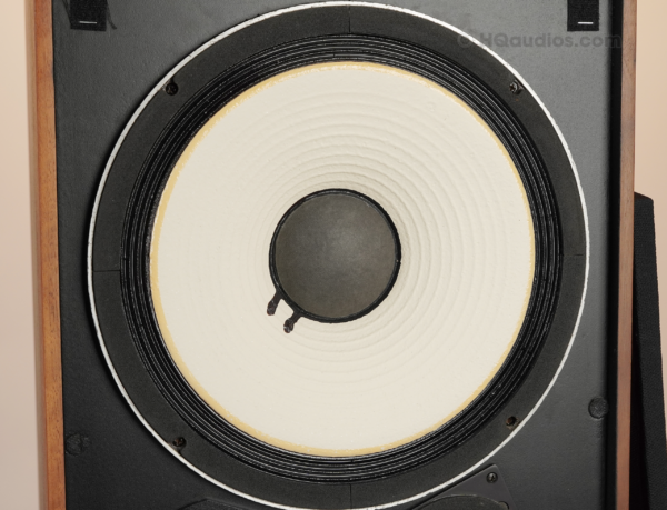 2qe0115_jbl_4311b_17