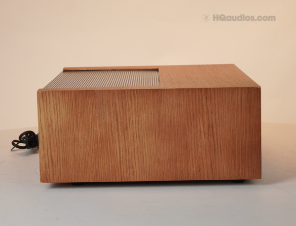 5qve0035_marantz_2270 White_4