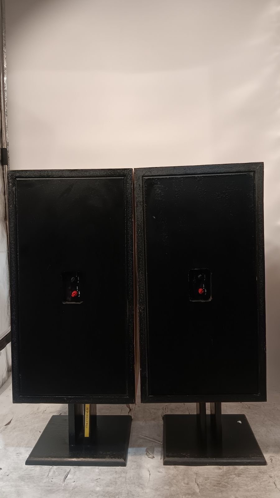 Jbl L26 Speakers_1phlc2538 (3) Jbl L26 Speakers_1phlc2538 (3)