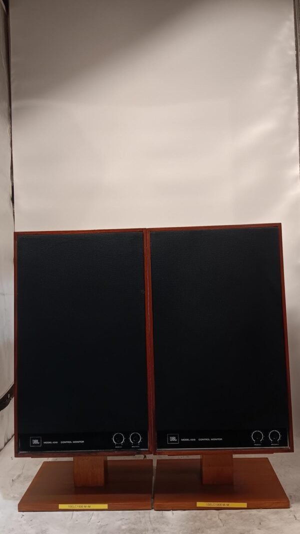 Jbl_4310wx_speakers_1tolc0148 (15)
