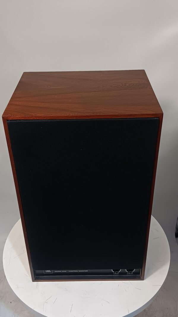 Jbl_4310wx_speakers_1tolc0148 (3)