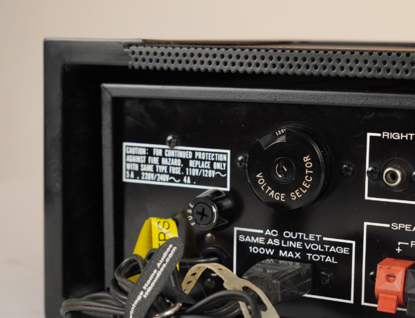 Trsh0191_marantz_140_14