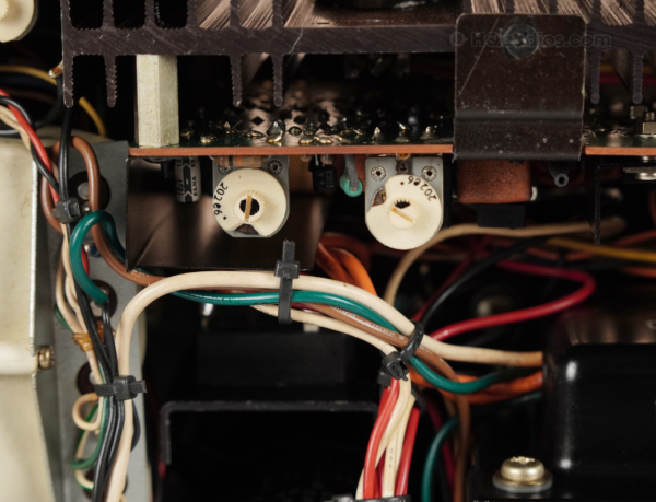 Trsh0191_marantz_140_2