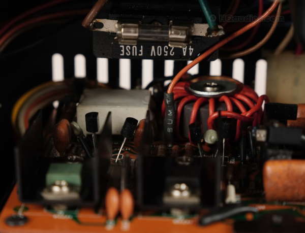 Trsh0191_marantz_140_5