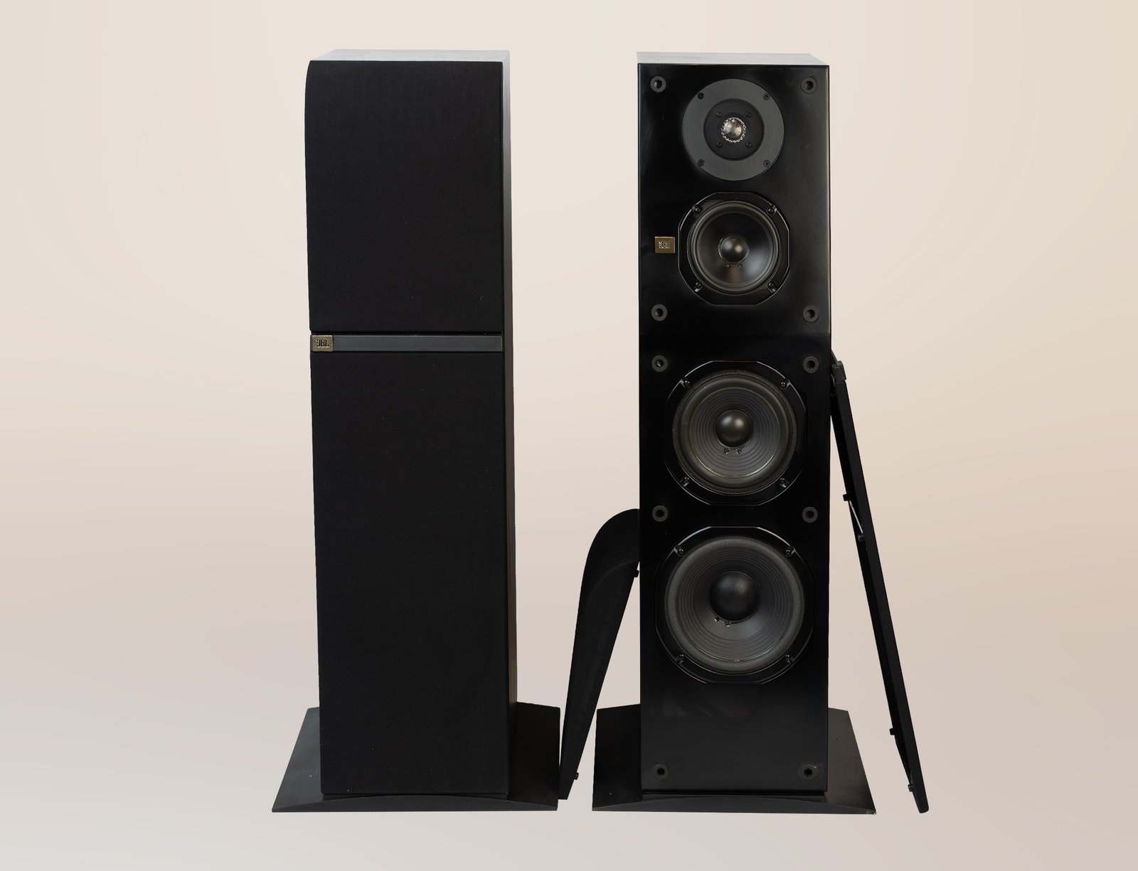 1lilc2437_jbl L5_speakers - Thumb (1) 1lilc2437_jbl L5_speakers - Thumb (1)