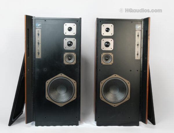 1selc2588_speakers_marantz_m16 (12)