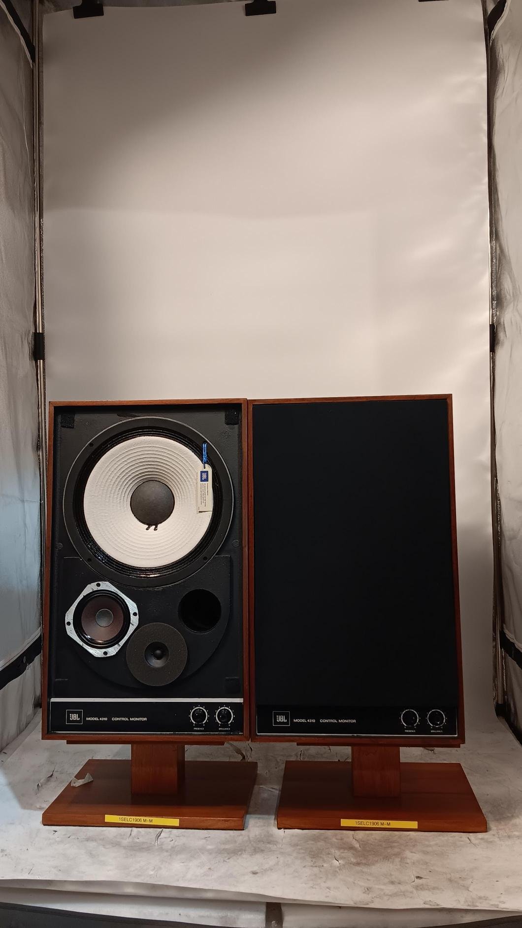 Jbl_4310_speakers_dqs1600 (10) Jbl_4310_speakers_dqs1600 (10)