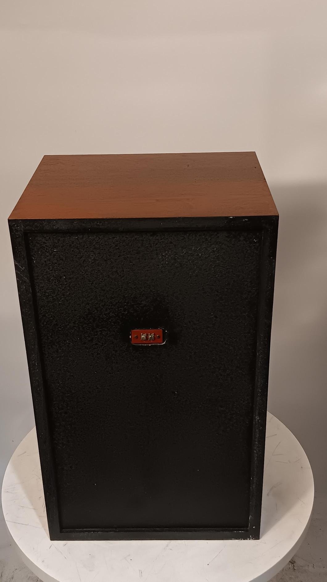 Jbl_4310_speakers_dqs1600 (11) Jbl_4310_speakers_dqs1600 (11)