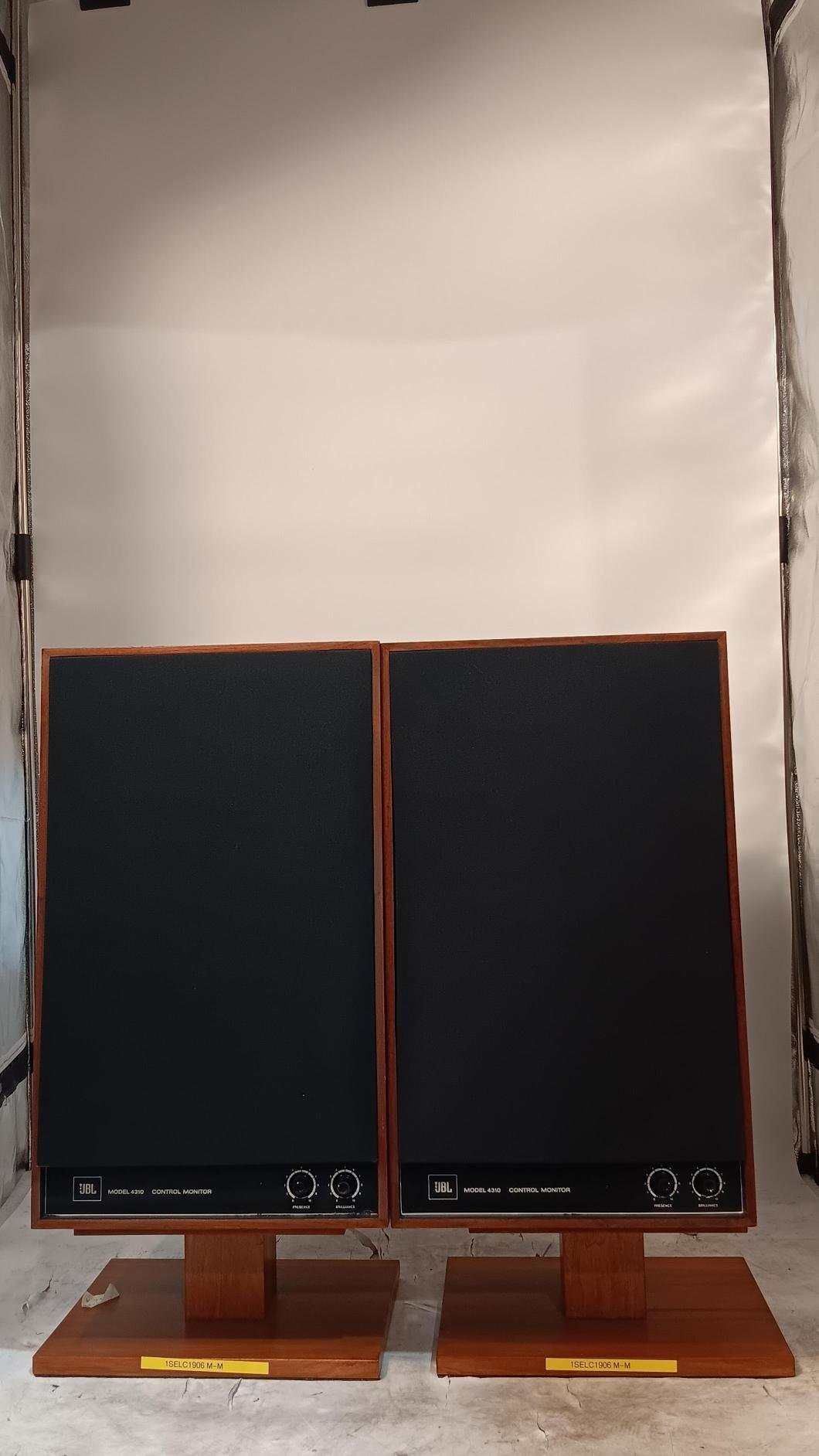Jbl_4310_speakers_dqs1600 (6) Jbl_4310_speakers_dqs1600 (6)