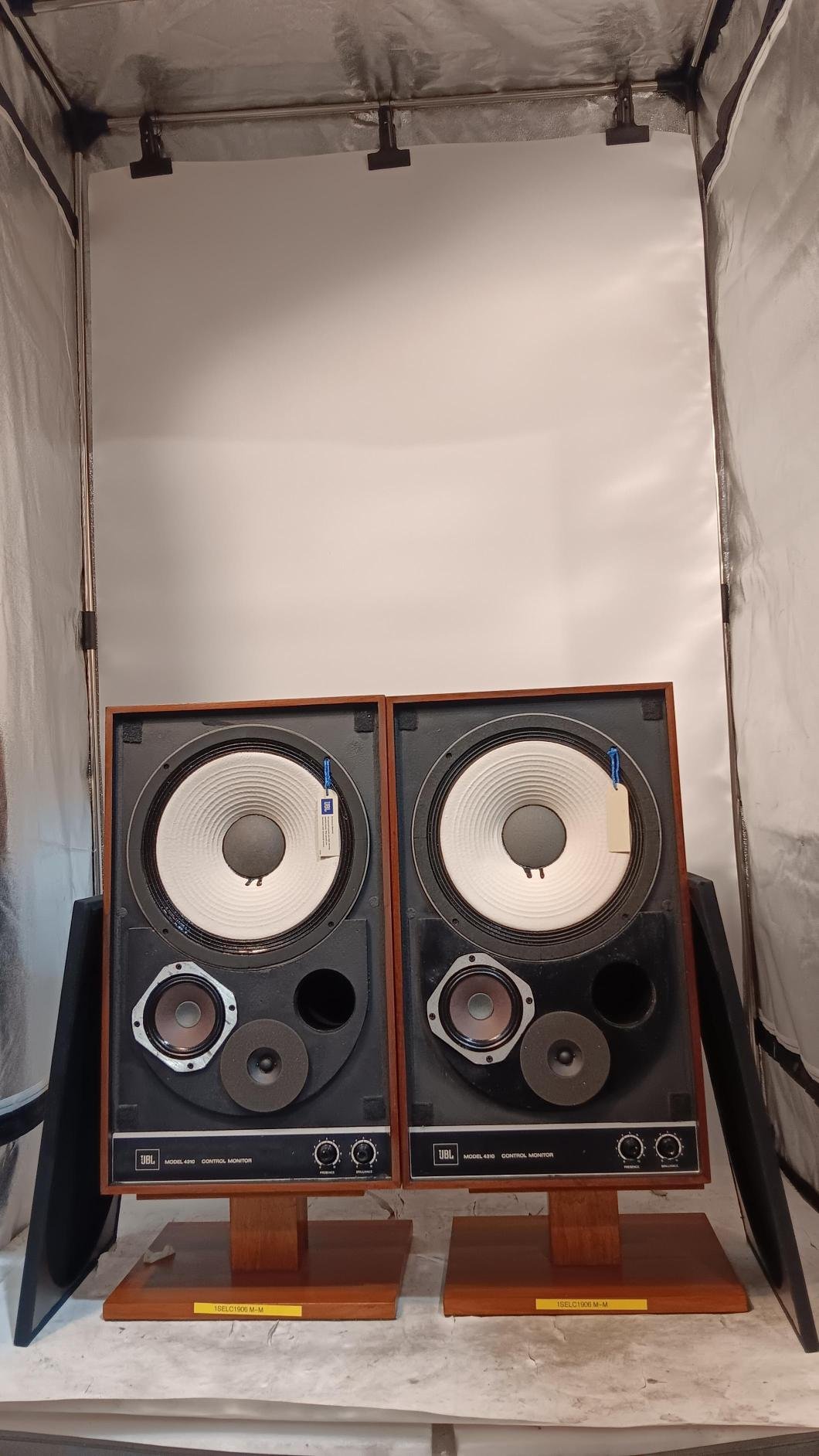 Jbl_4310_speakers_dqs1600 (9) Jbl_4310_speakers_dqs1600 (9)