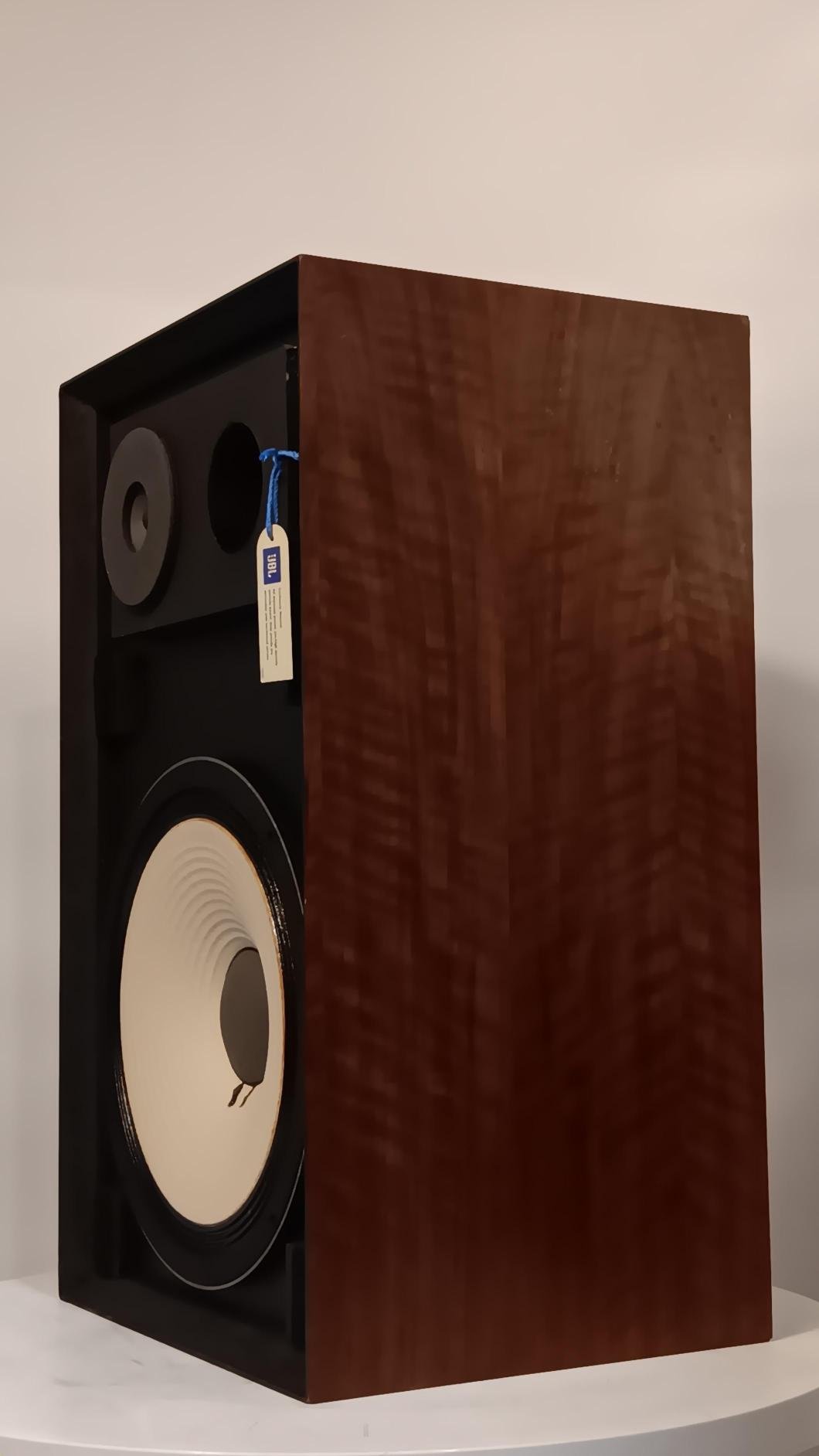 Jbl_l88_speakers_dqs1610 (17) Jbl_l88_speakers_dqs1610 (17)