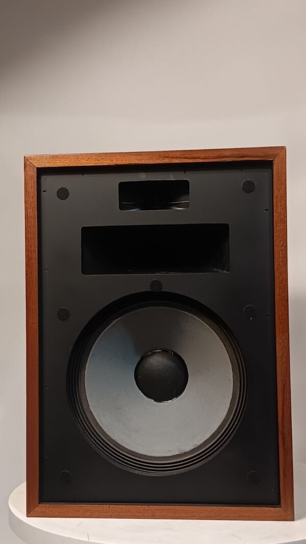 Klipsch Heresy Speakers_1tolc2531 (2)