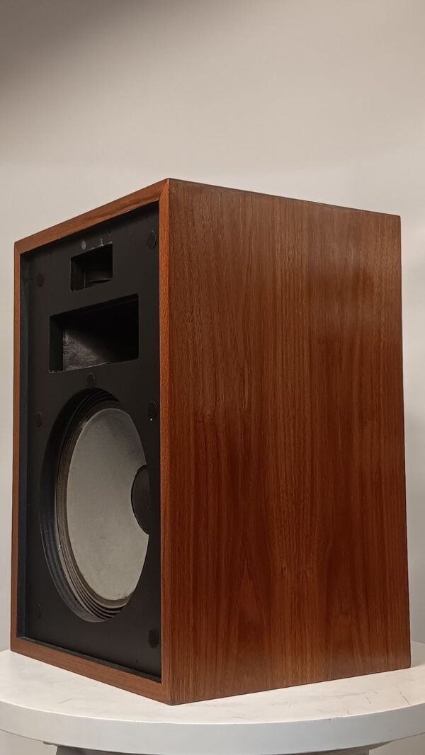Klipsch Heresy Speakers_1tolc2531 (3)