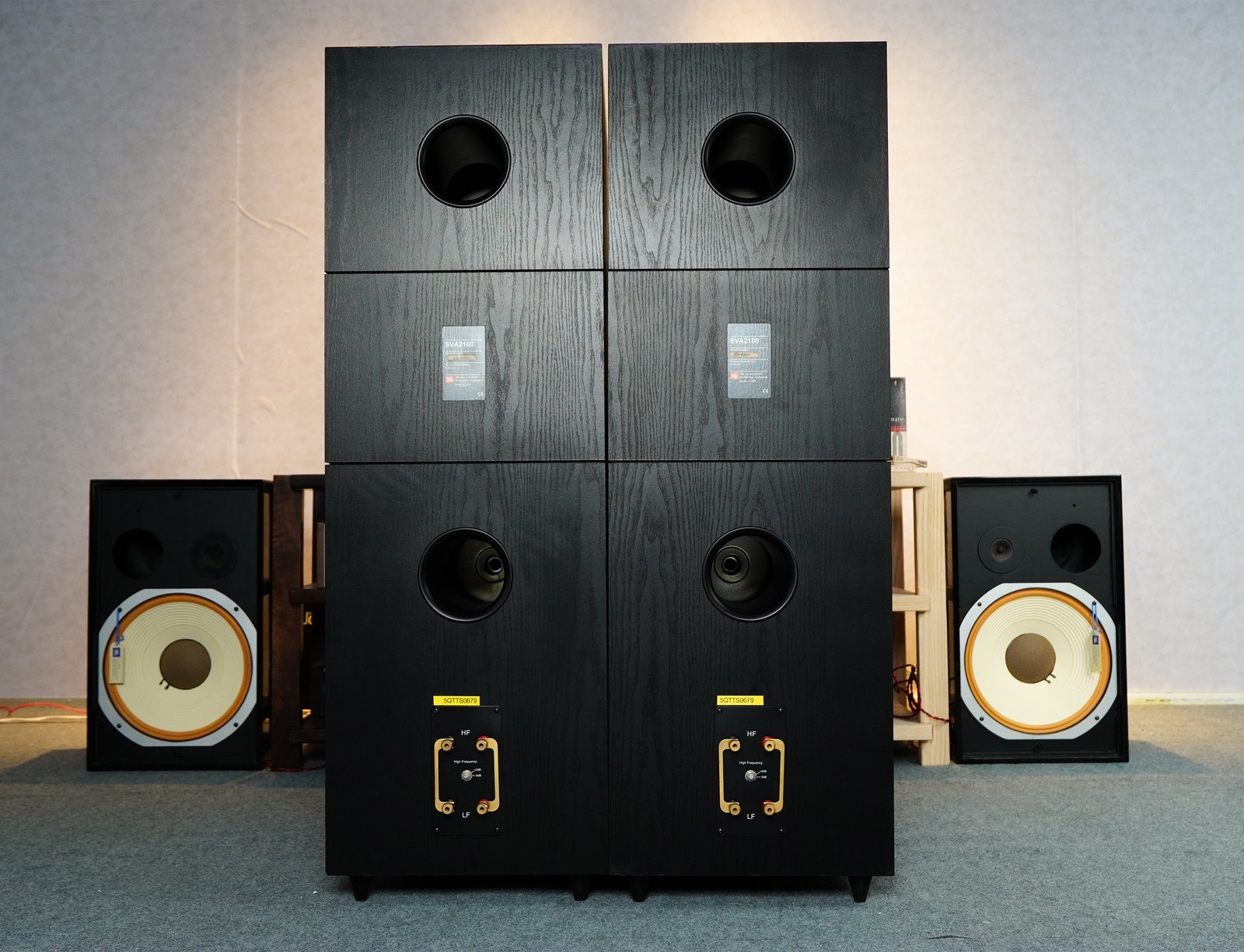 Speakers_jbl_sva2100_5qtts0679_22 Speakers_jbl_sva2100_5qtts0679_22