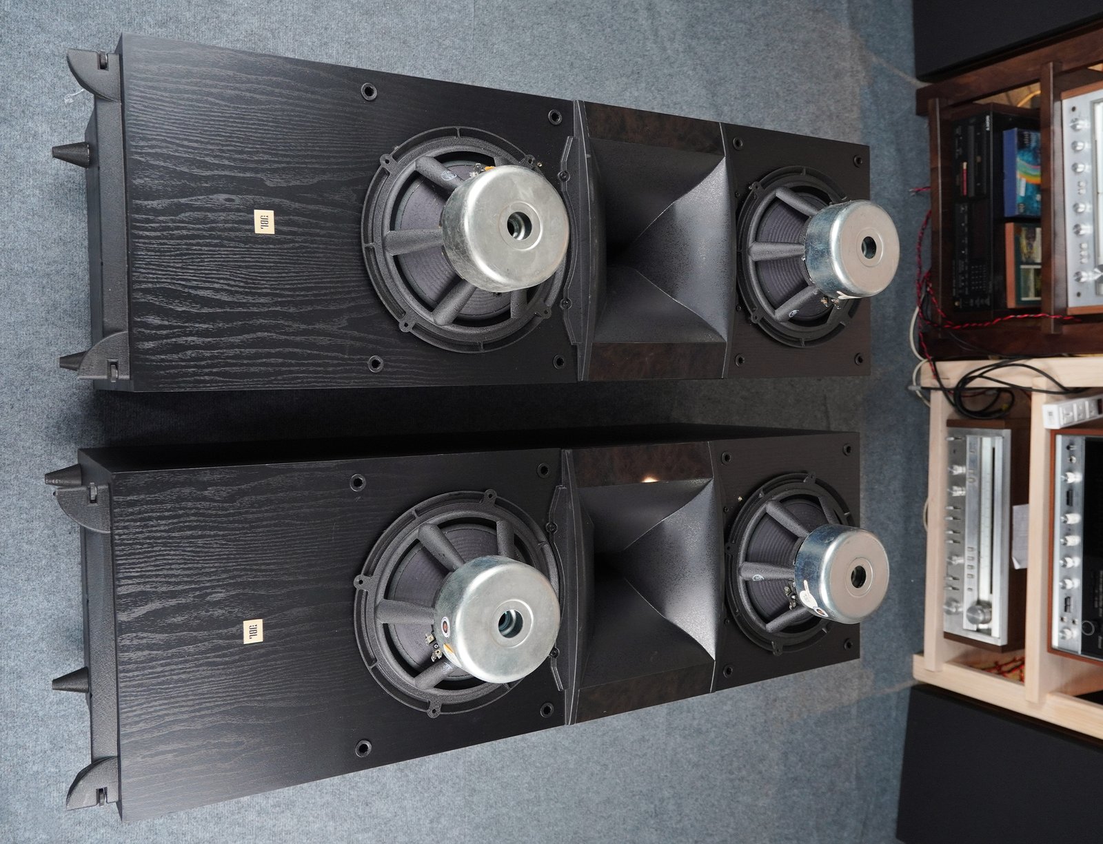 Speakers_jbl_sva2100_5qtts0679_6 Speakers_jbl_sva2100_5qtts0679_6