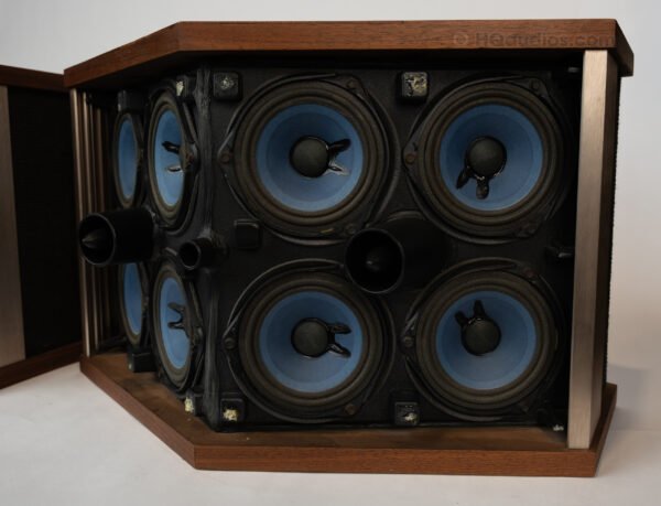 1lilc2469_bose 901-5 Speakers (11)