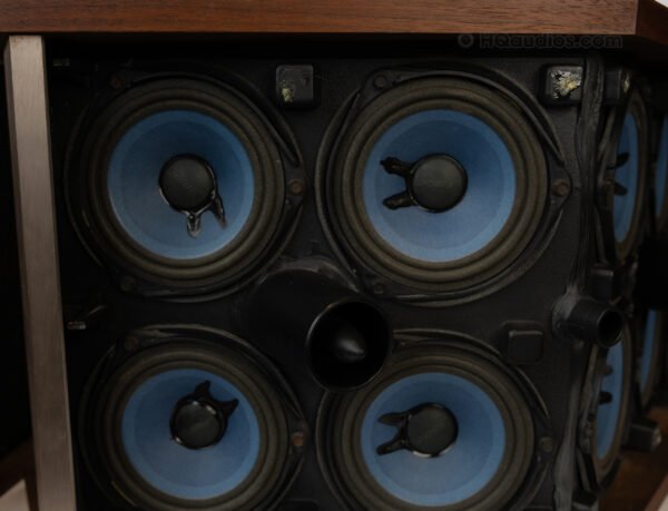 1lilc2469_bose 901-5 Speakers (7)