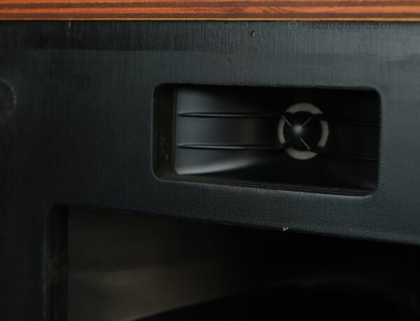 1thl0023_speakers_klipsch_heresy (14)