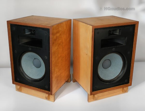 1thl0023_speakers_klipsch_heresy (16)