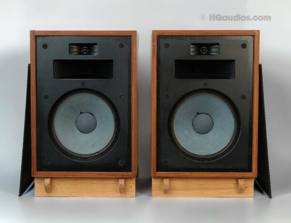 1thl0023_speakers_klipsch_heresy (19)