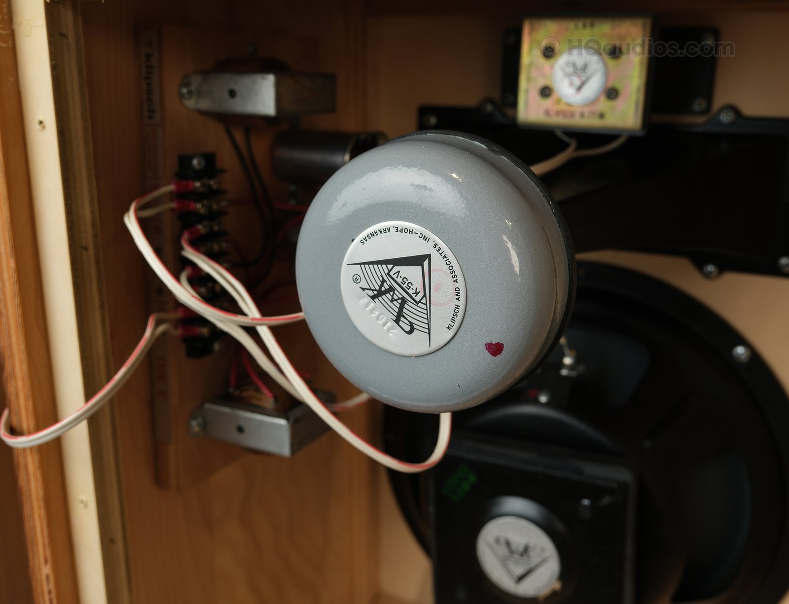 1thl0023_speakers_klipsch_heresy (2) 1thl0023_speakers_klipsch_heresy (2)
