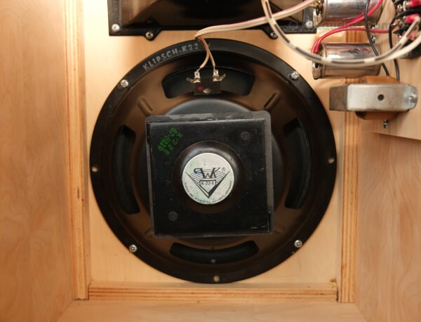 1thl0023_speakers_klipsch_heresy (4)