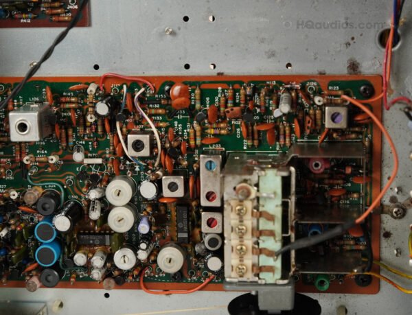 1trsh0157_marantz_2215b (34)